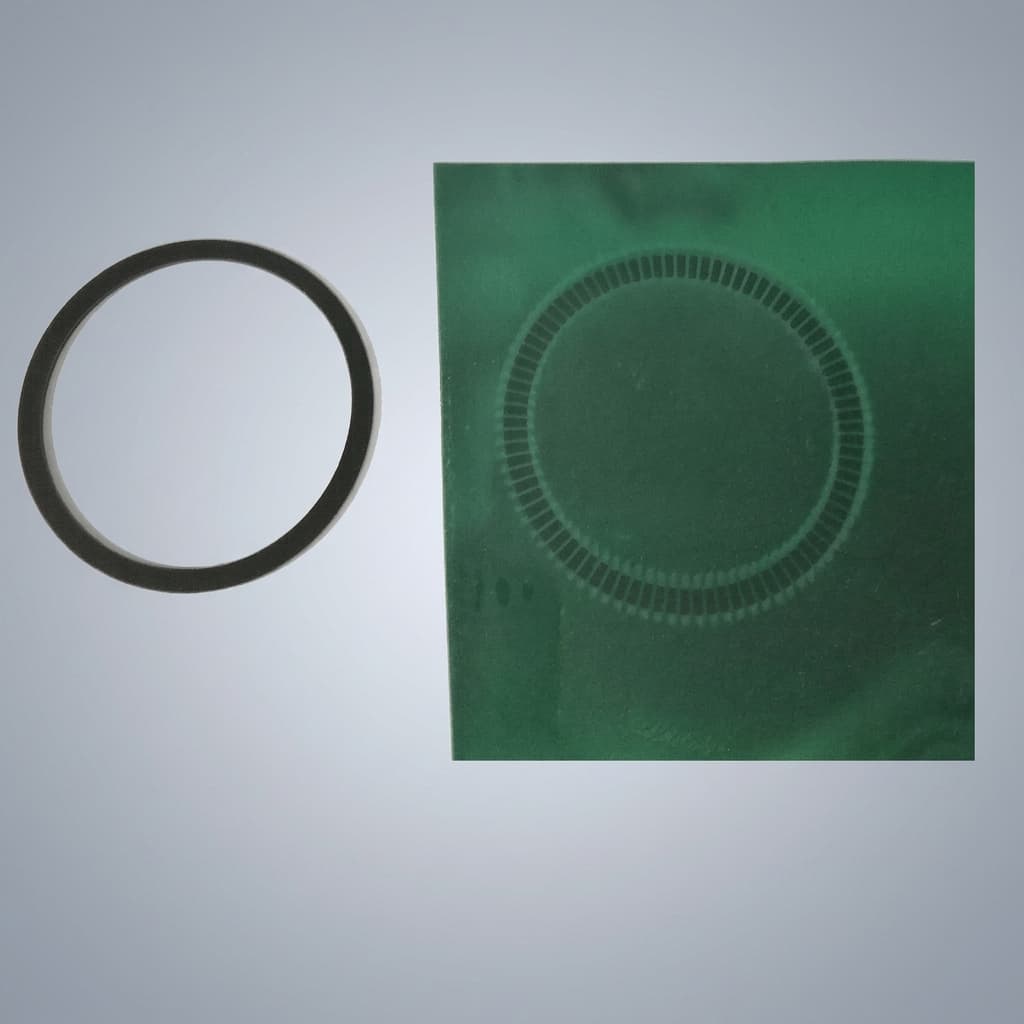 Custom multipole magnetic ring component