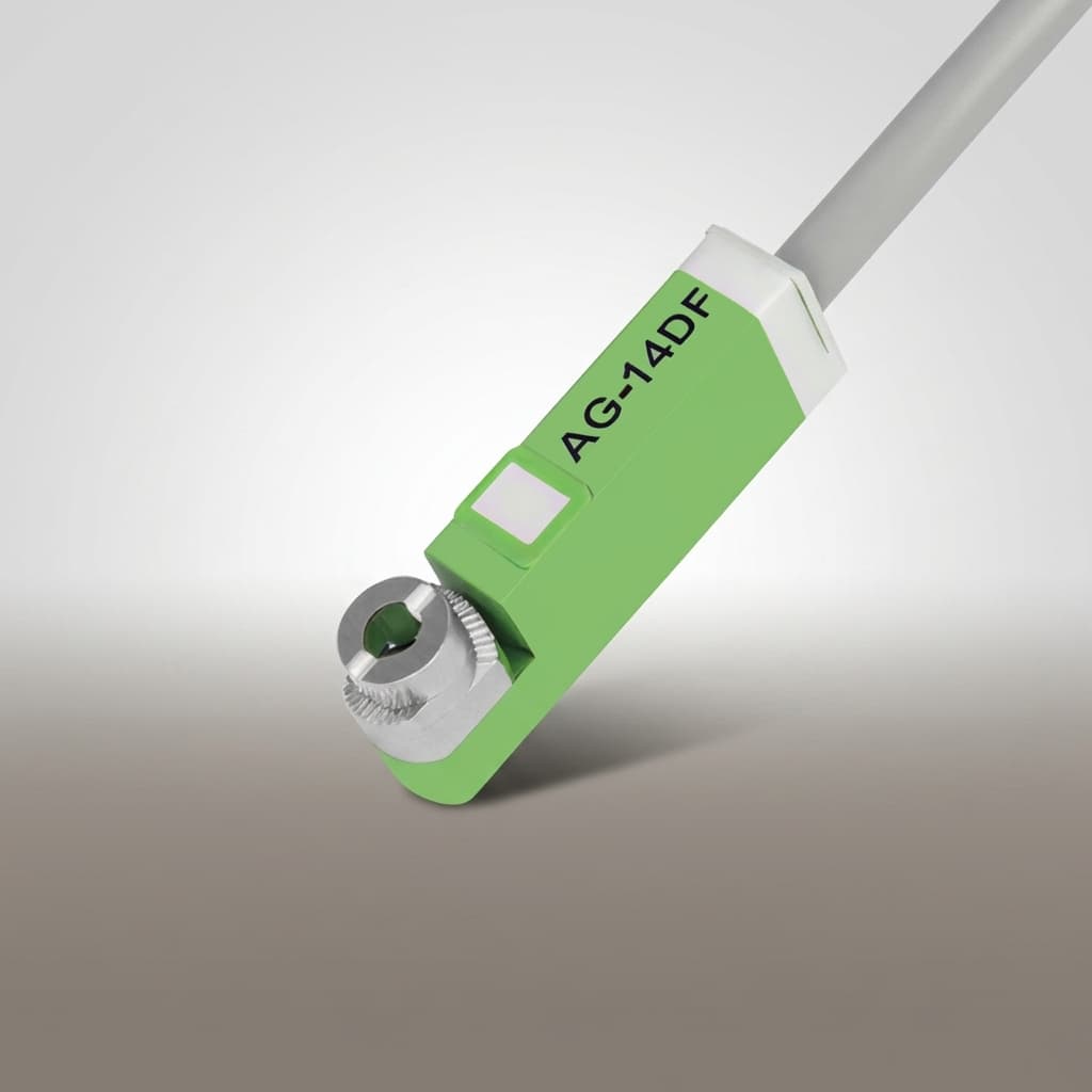 Mounted magnet carrier for cylinder sensor